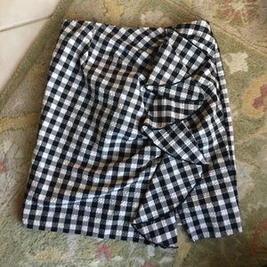 Cute Gingham Ruffle Skirt!